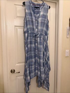 Tommy Hilfiger Blue Plaid Button-Up Shirt